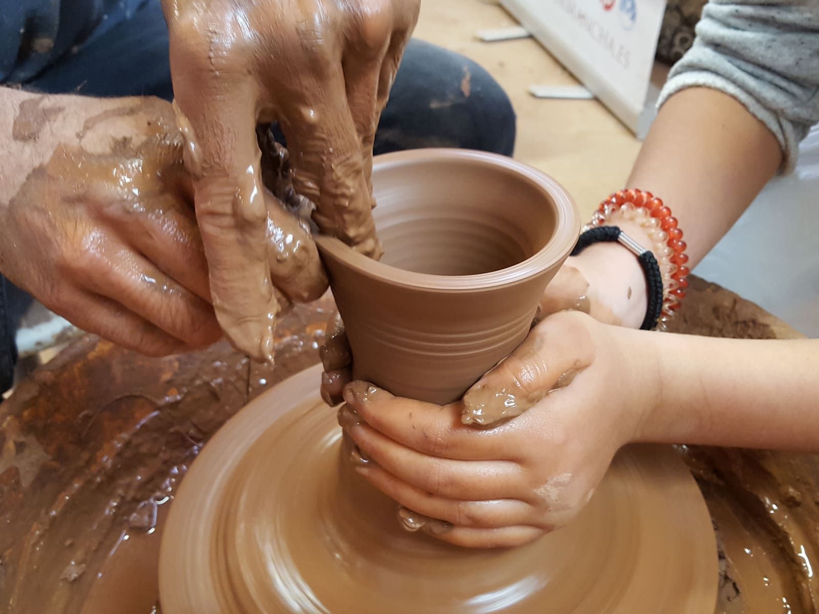 Taller de Cerámica con Arcilla Local
